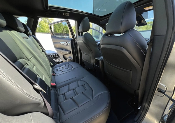 Nissan Qashqai cena 79900 przebieg: 131000, rok produkcji 2018 z Jeziorany małe 781